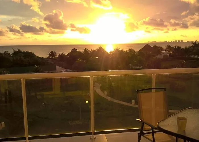 Swim The Caribbean & Work With A View